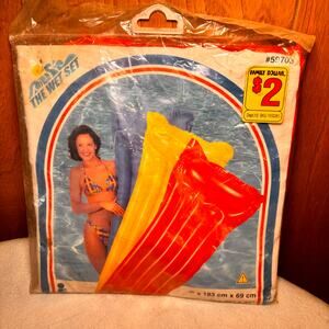 Vintage Intex the Wet Set Yellow Float 72" x 27" Red Pool Toy 1997 NOS NEW